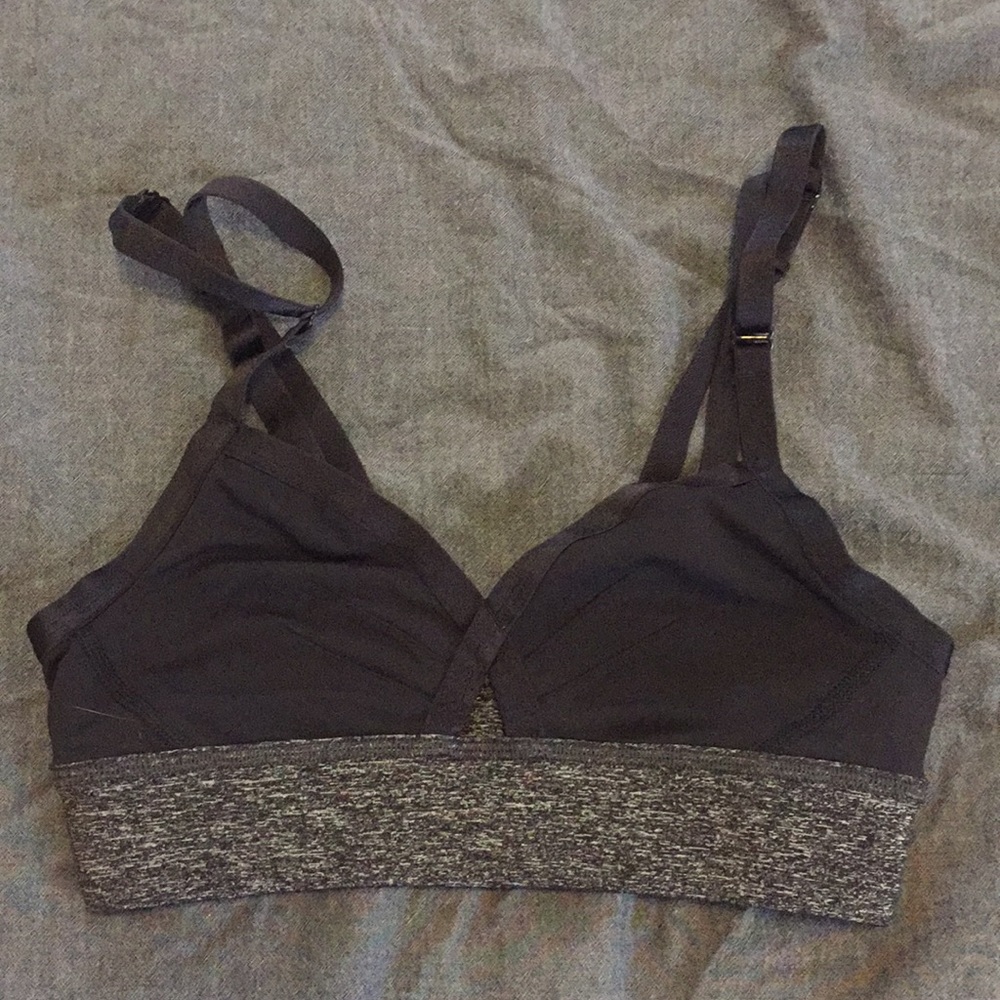 Lululemon sports bra sz 4